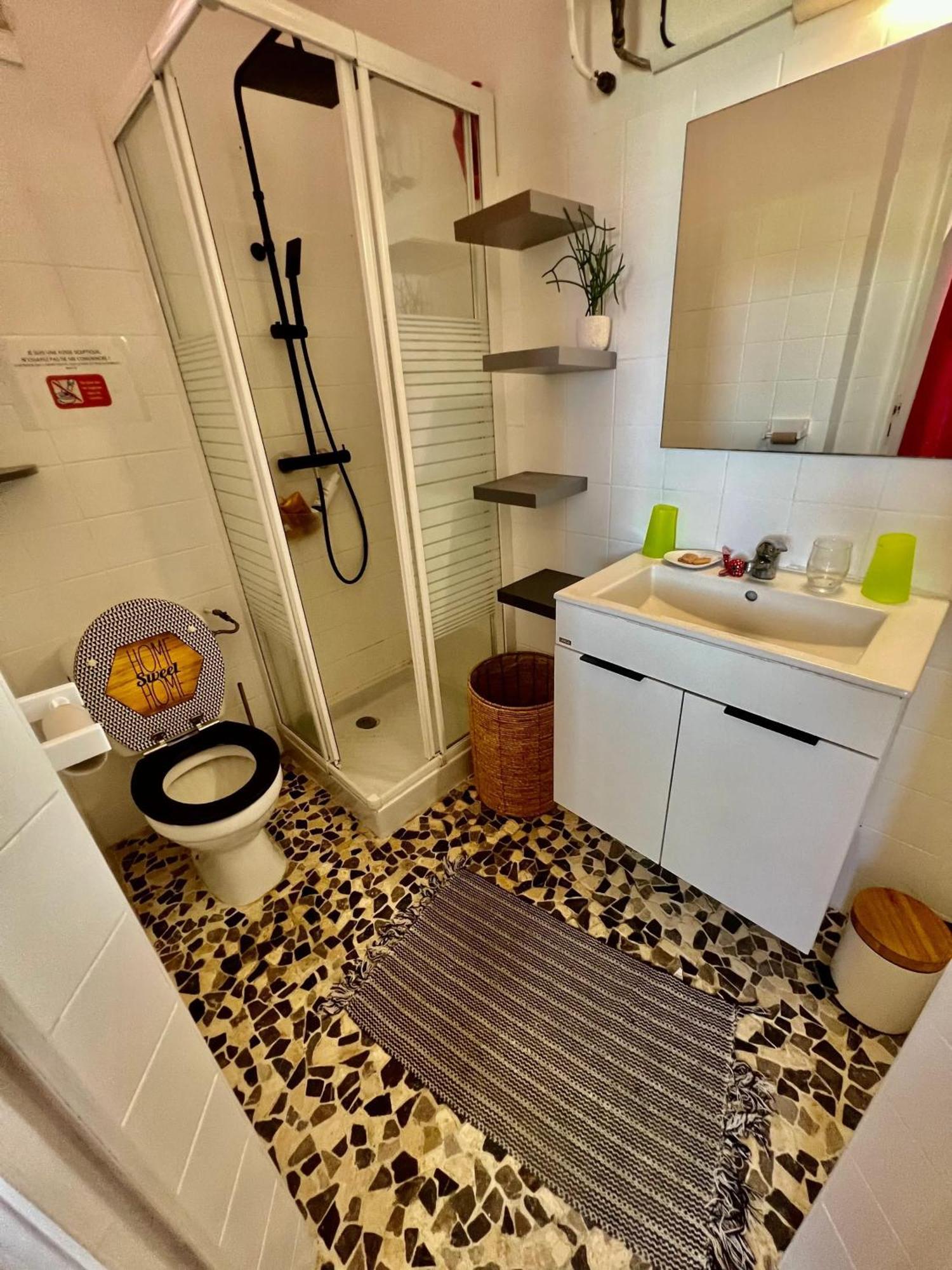 Appartement Spacieux A Sainte-Anne, Vue Sur La Mer Et Jacuzzi Exterior foto